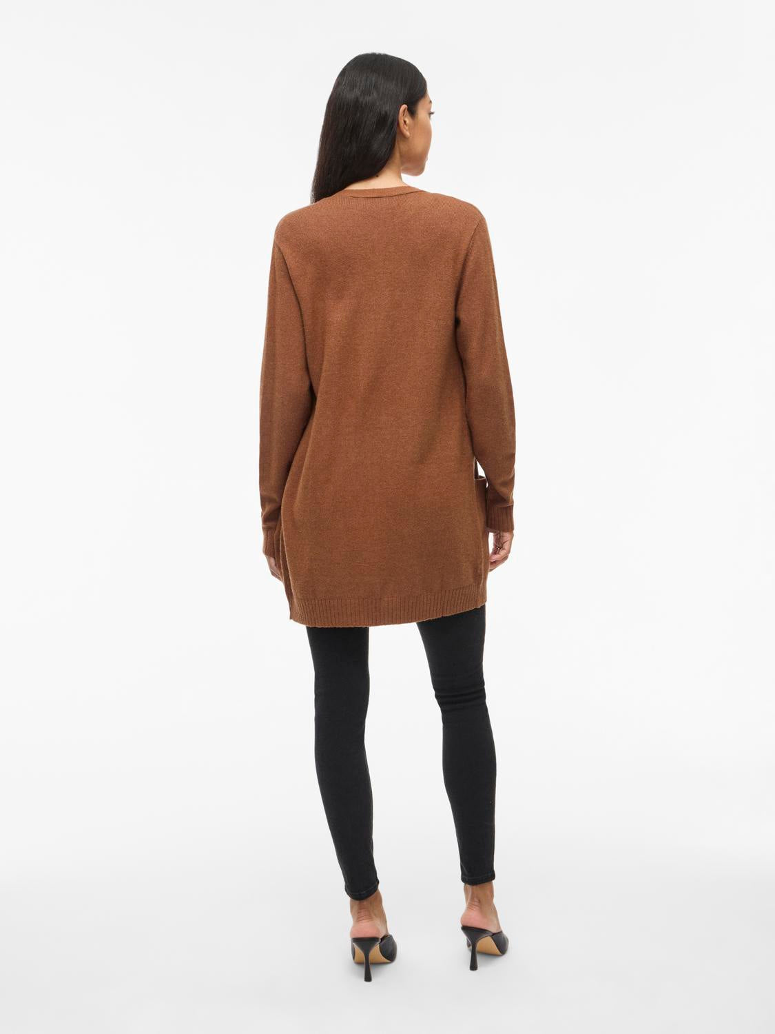 model_shot-back