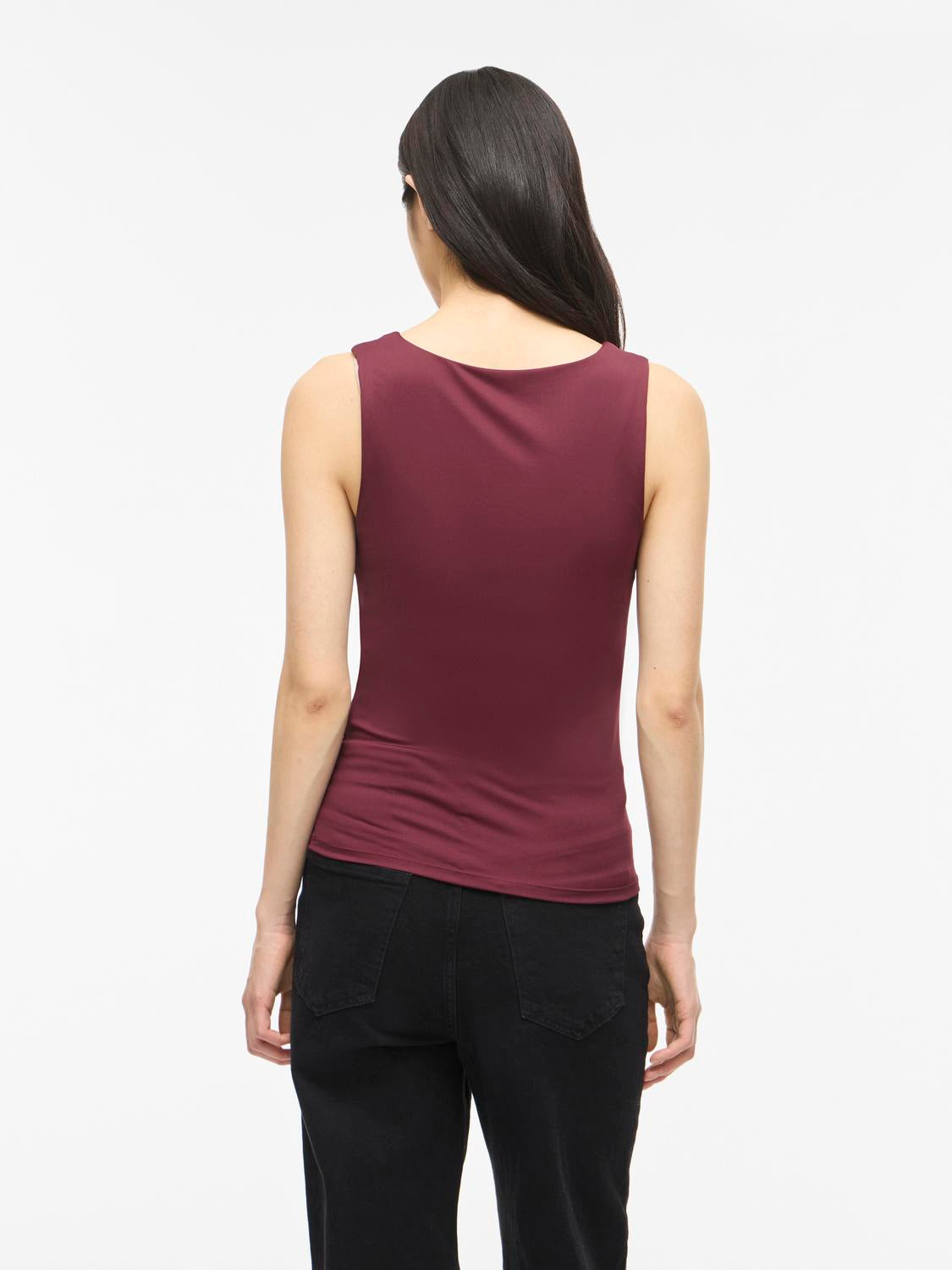 model_shot-back