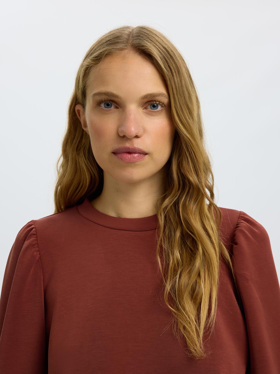 model_shot-detail