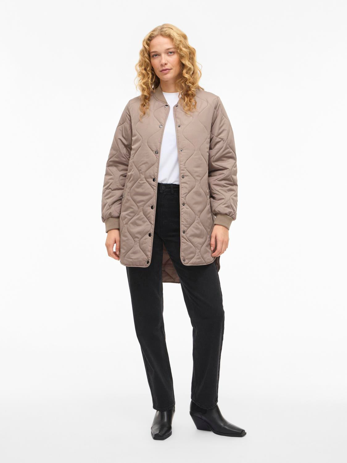 model_shot-front